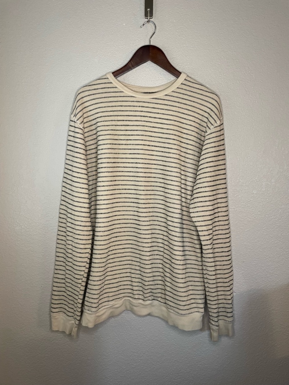 Mollusk Made In California Large Cream Striped Crew Pullover Lightweight Sweater